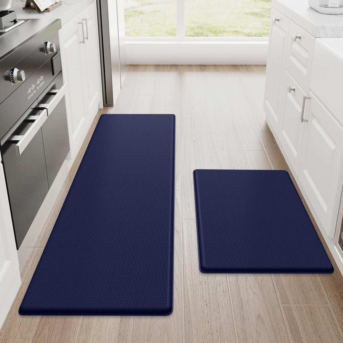 StepRite anti-fatigue kitchen mat 173x30 blue cushions feet during long cooking tasks.