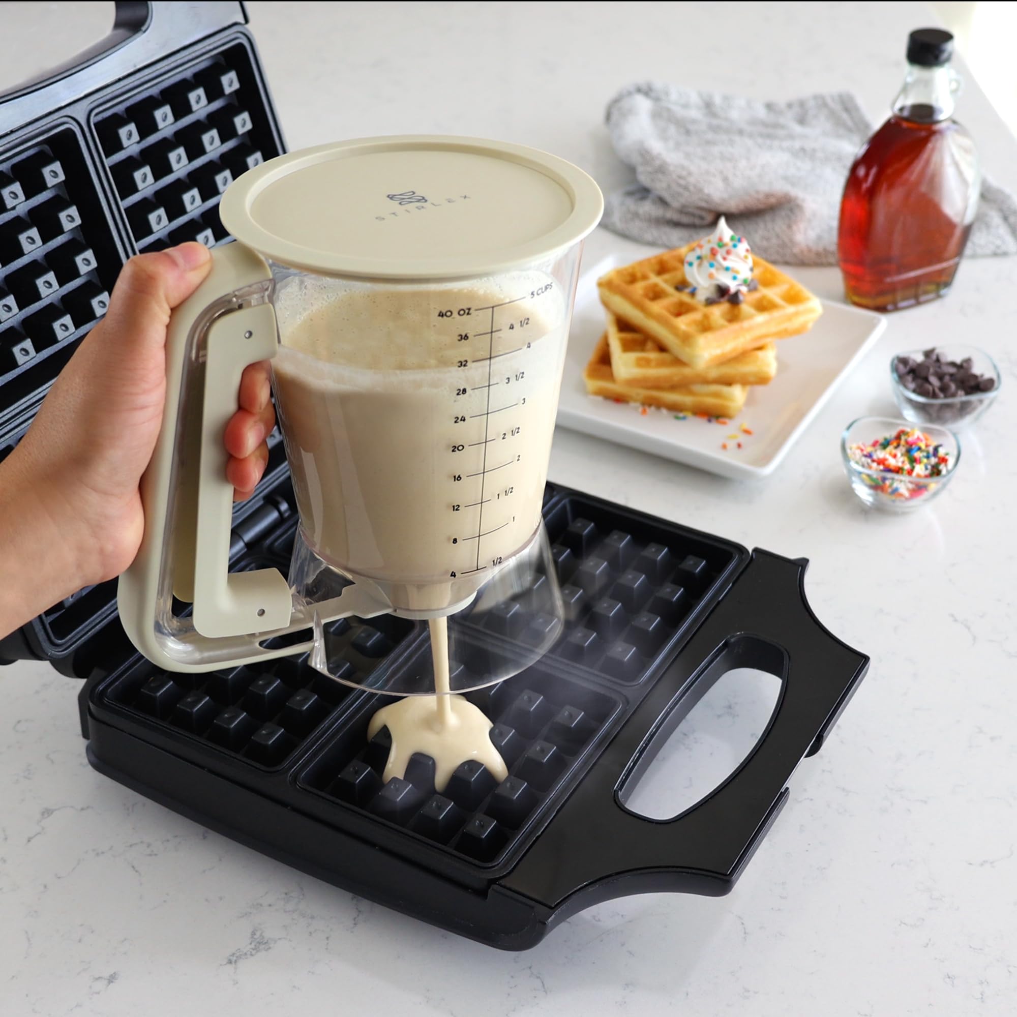 STIRLEX measuring markings help monitor 5-cup capacity accurately