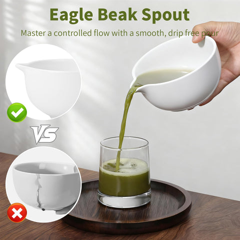 Stngun sifter in stainless steel with fine mesh for clump-free matcha.
