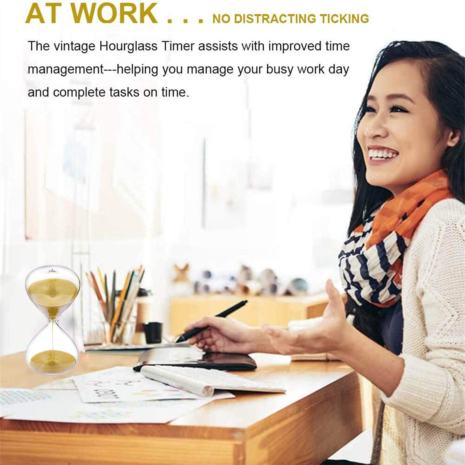 SuLiao hourglass desk decor with gold finish, adds timeless charm to any workspace.