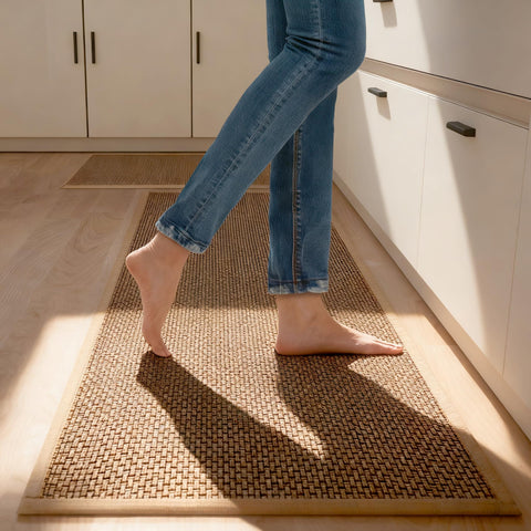 SUMLANS kitchen mat with absorbent surface to soak up spills