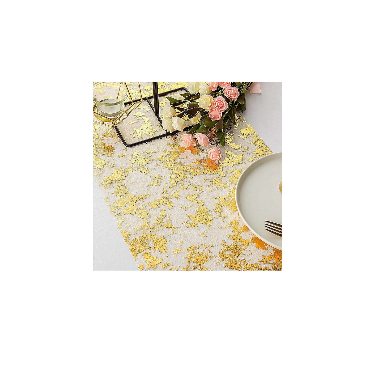 Sunlunckystar wedding setup with gold runner for elegant centerpieces