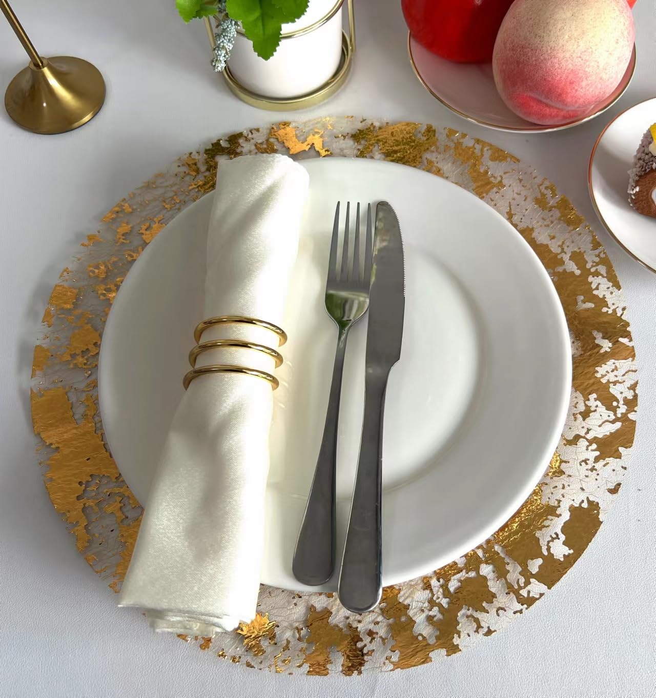 Sunlunckystar wedding table decor placemats add glamour to event settings.