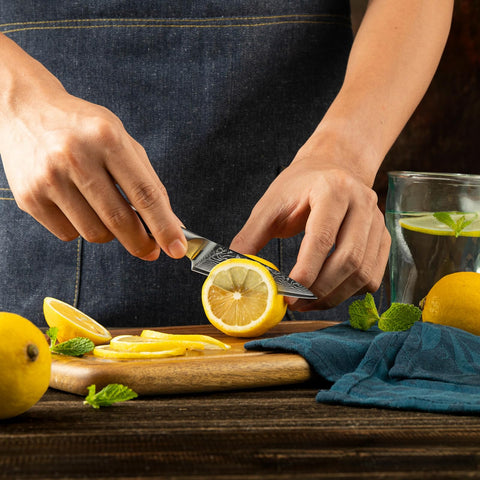 Sunnecko kitchen knife ergonomic full-tang design offers balanced chopping.