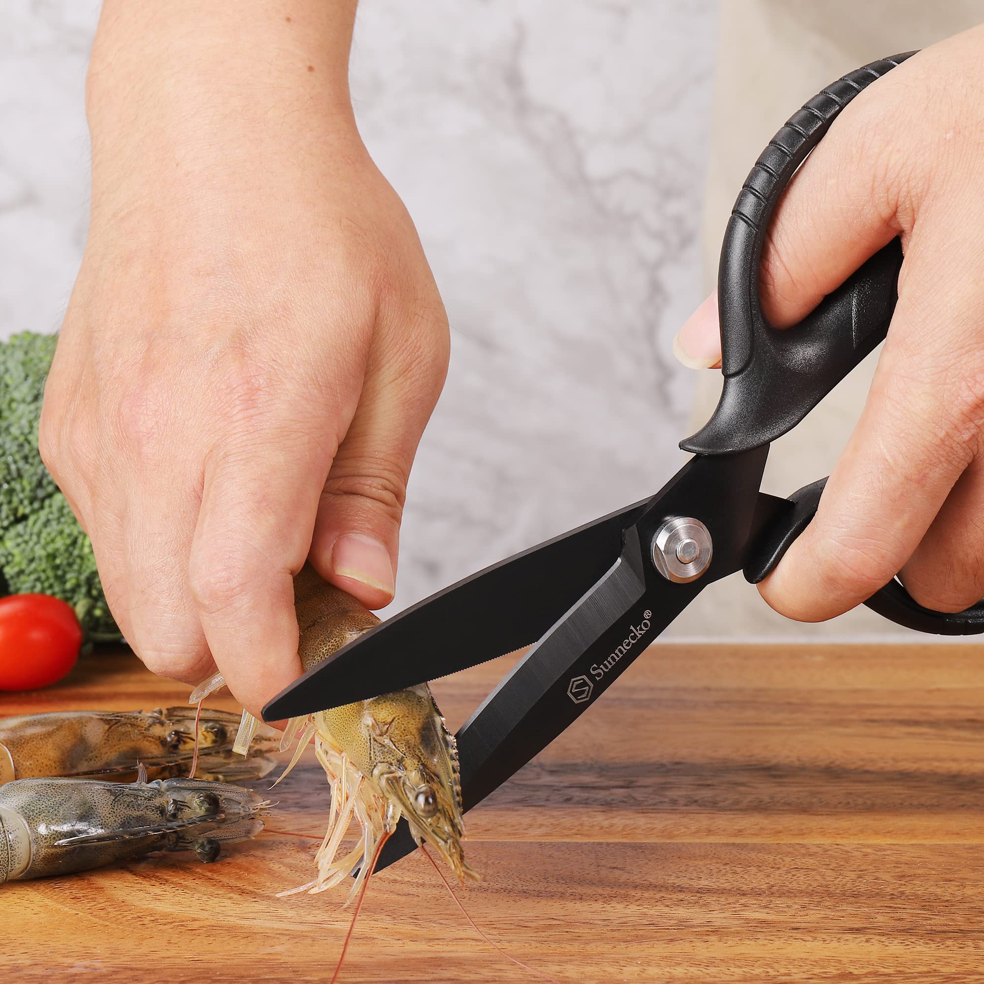 Sunnecko scissors with portable bag and packaging, ideal for gifting.