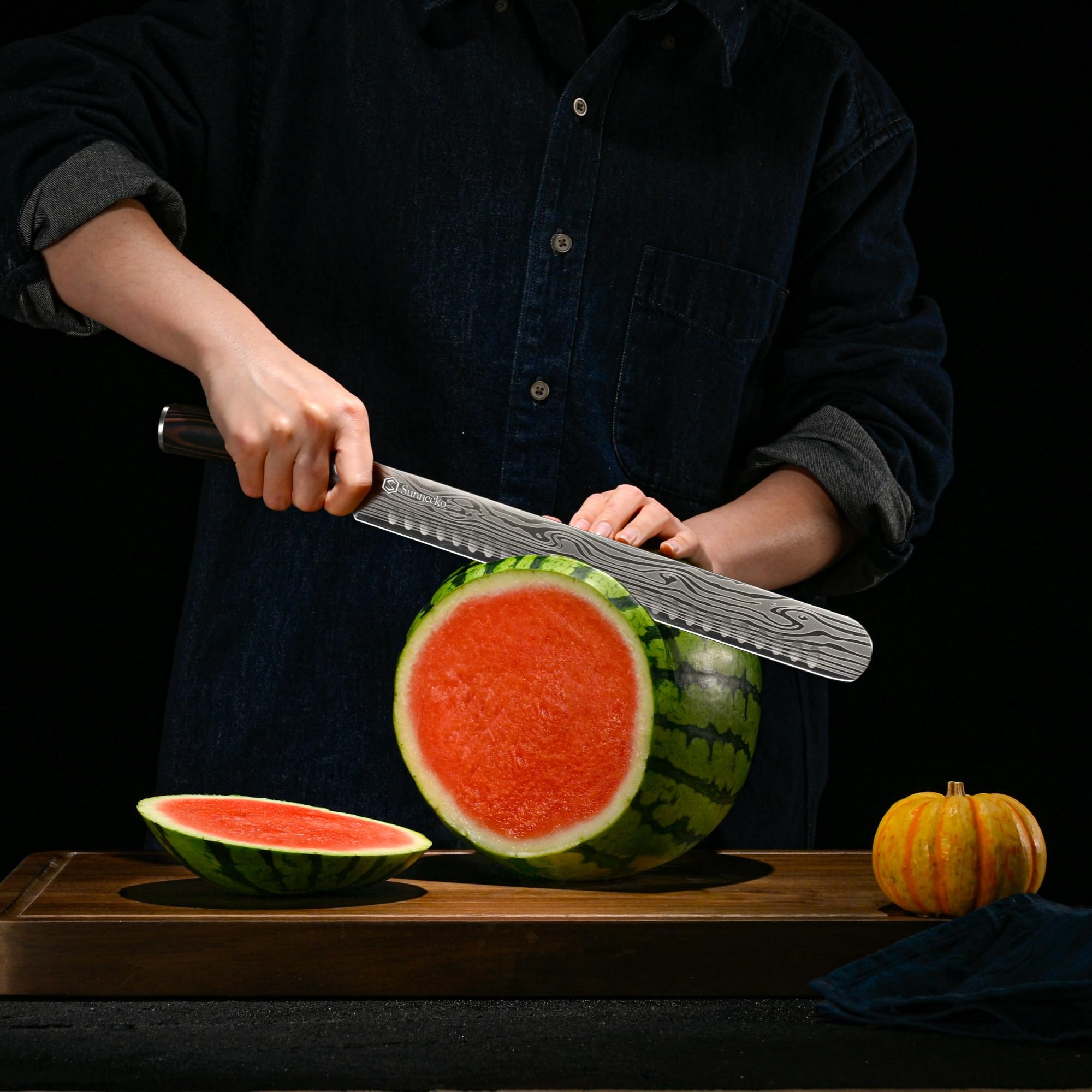 Sunnecko carving set designed for professional-level meat prep at home.