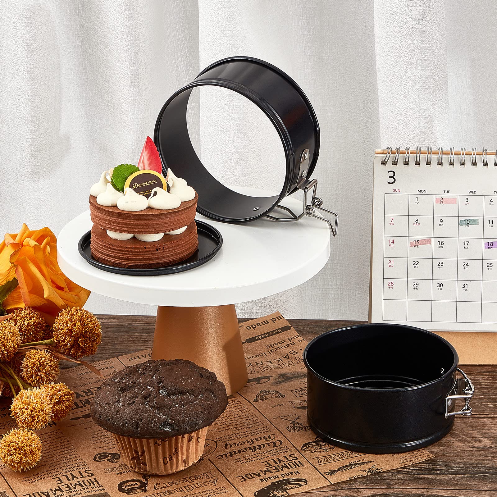 Sunnyray 4-inch mini cheesecakes and quiches bake evenly with sturdy pans