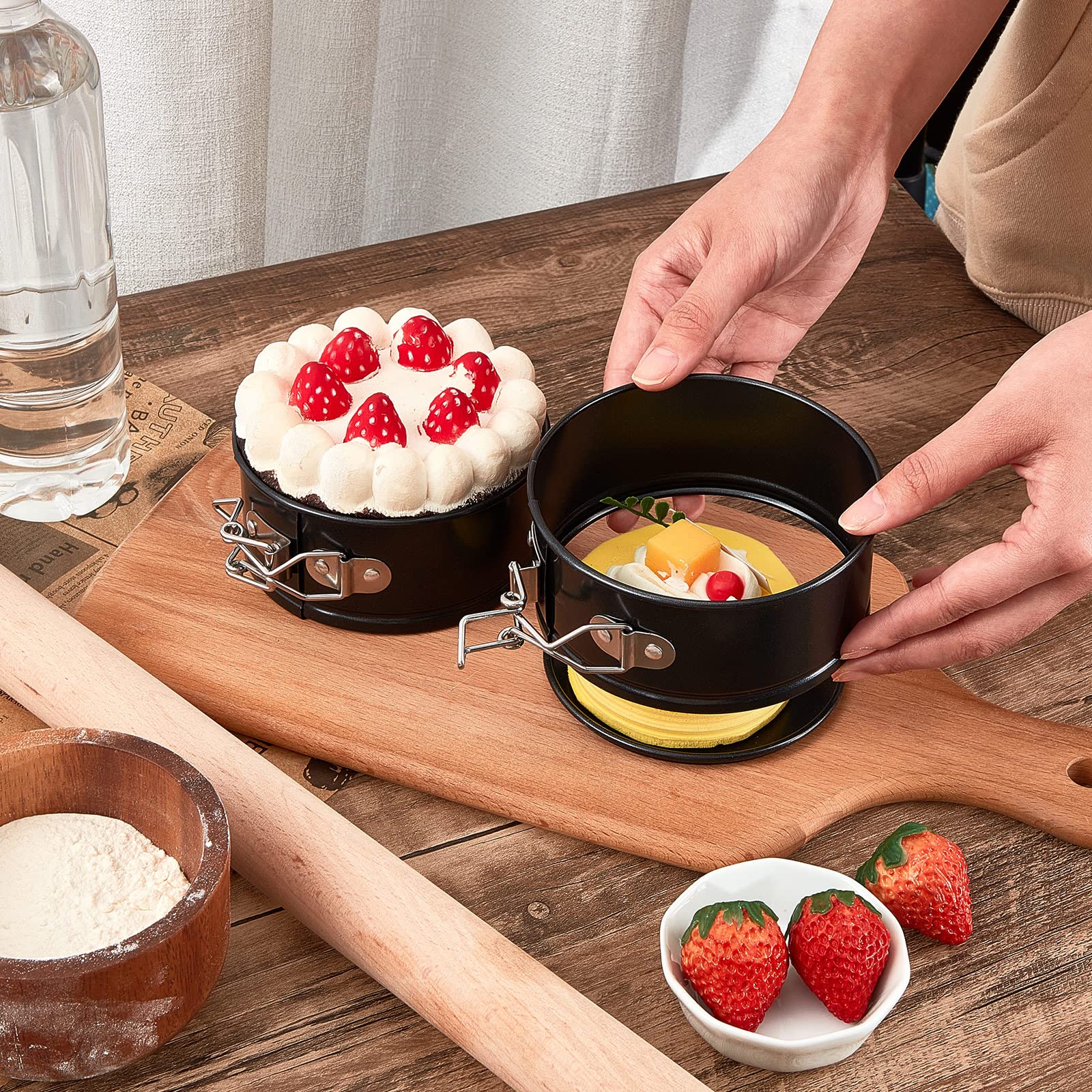 Sunnyray black 4-inch springform pans offer compact storage for home bakers