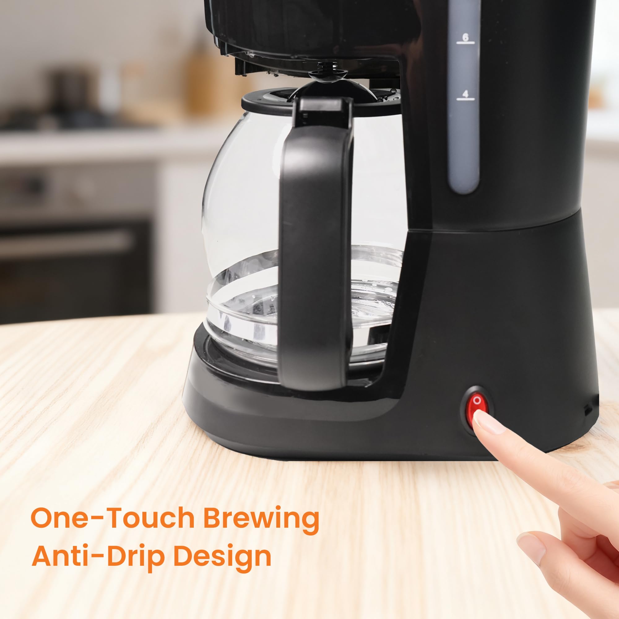SuntNeew pouring action showing spill-free, smooth flow.