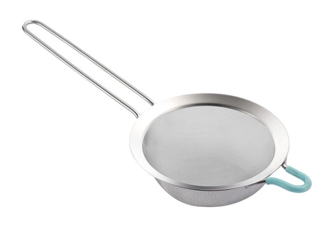 Sunwukin 5.5-inch fine mesh strainer close-up for quick rice draining.