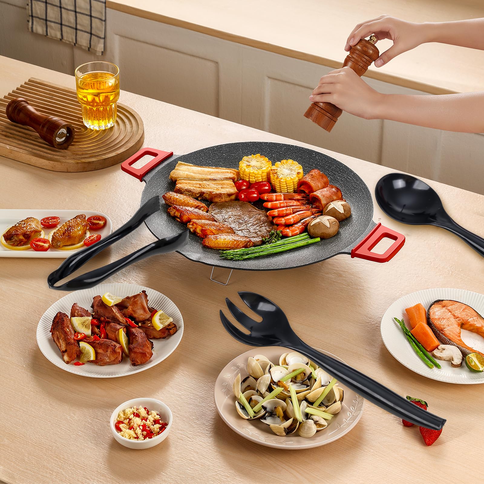 Supernal 6.3in plastic serving tongs for buffet setups and easy grabbing.