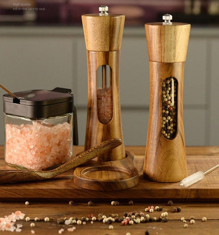 SUPRNN ceramic grinder with adjustable coarseness for versatile seasoning.