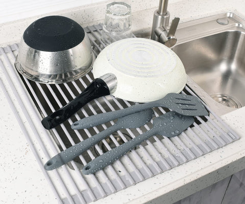 Surpahs silicone-coated stainless steel rails stay rust-free and glassware-safe
