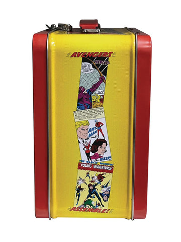 Surreal Entertainment Avengers Assemble beverage container front view complements the lunchbox