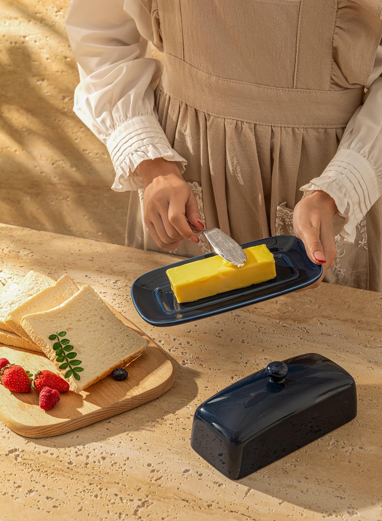 Sweese porcelain kitchen keeper elevates counter with minimalist appeal.