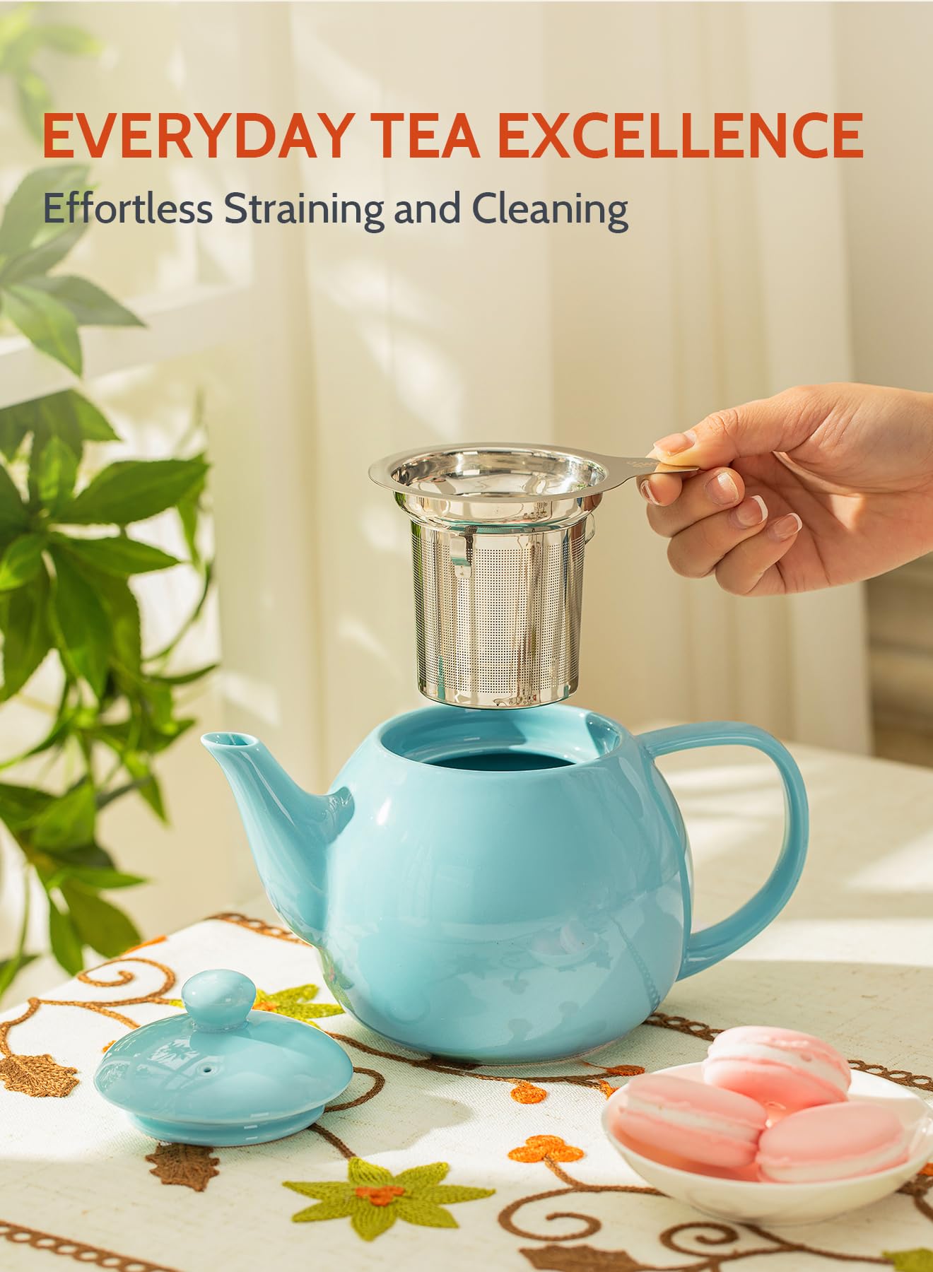 Sweese teapot ergonomic handle for easy, comfortable pouring.