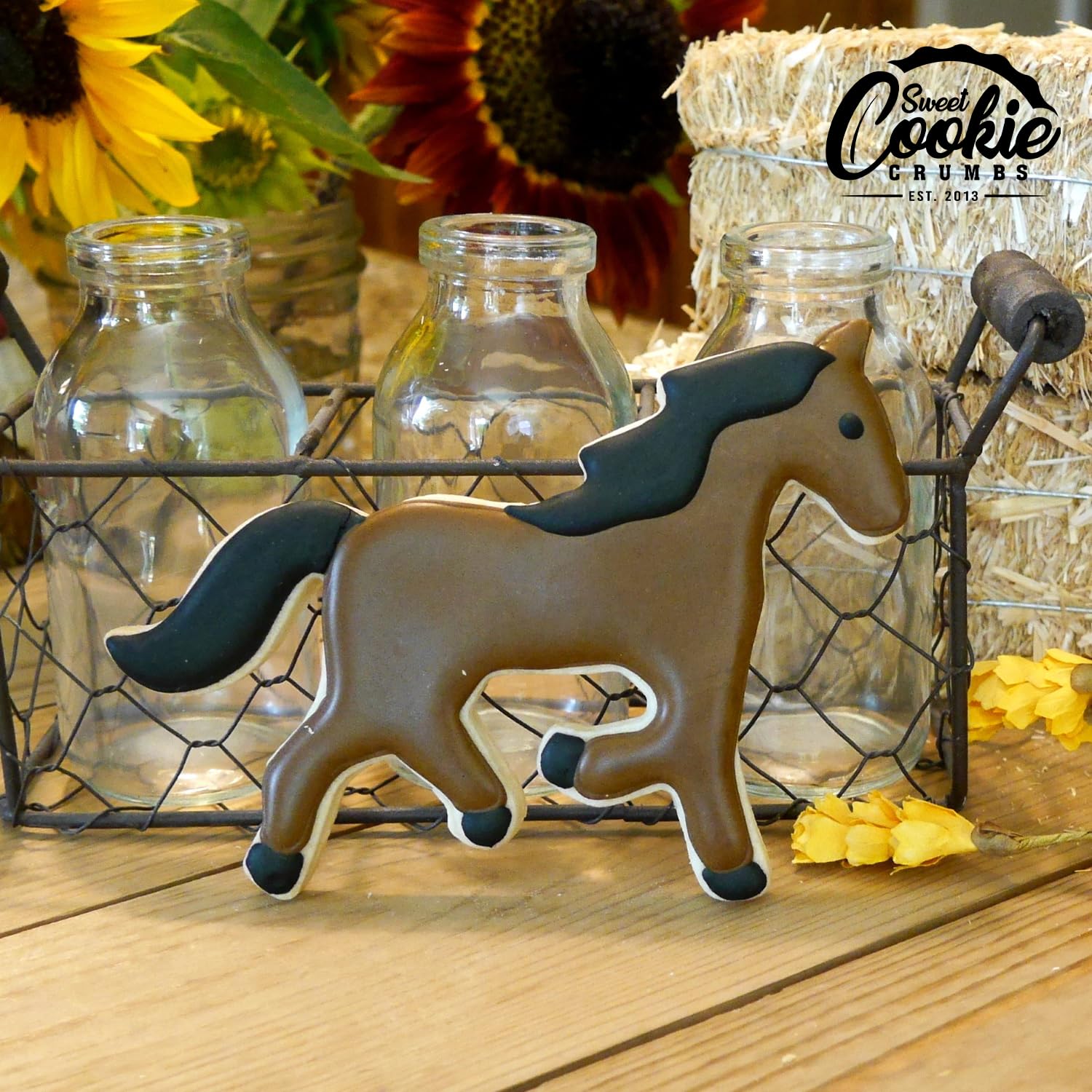 Sweet Cookie Crumbs sheep cutter creates cozy cookies perfect for family gatherings.