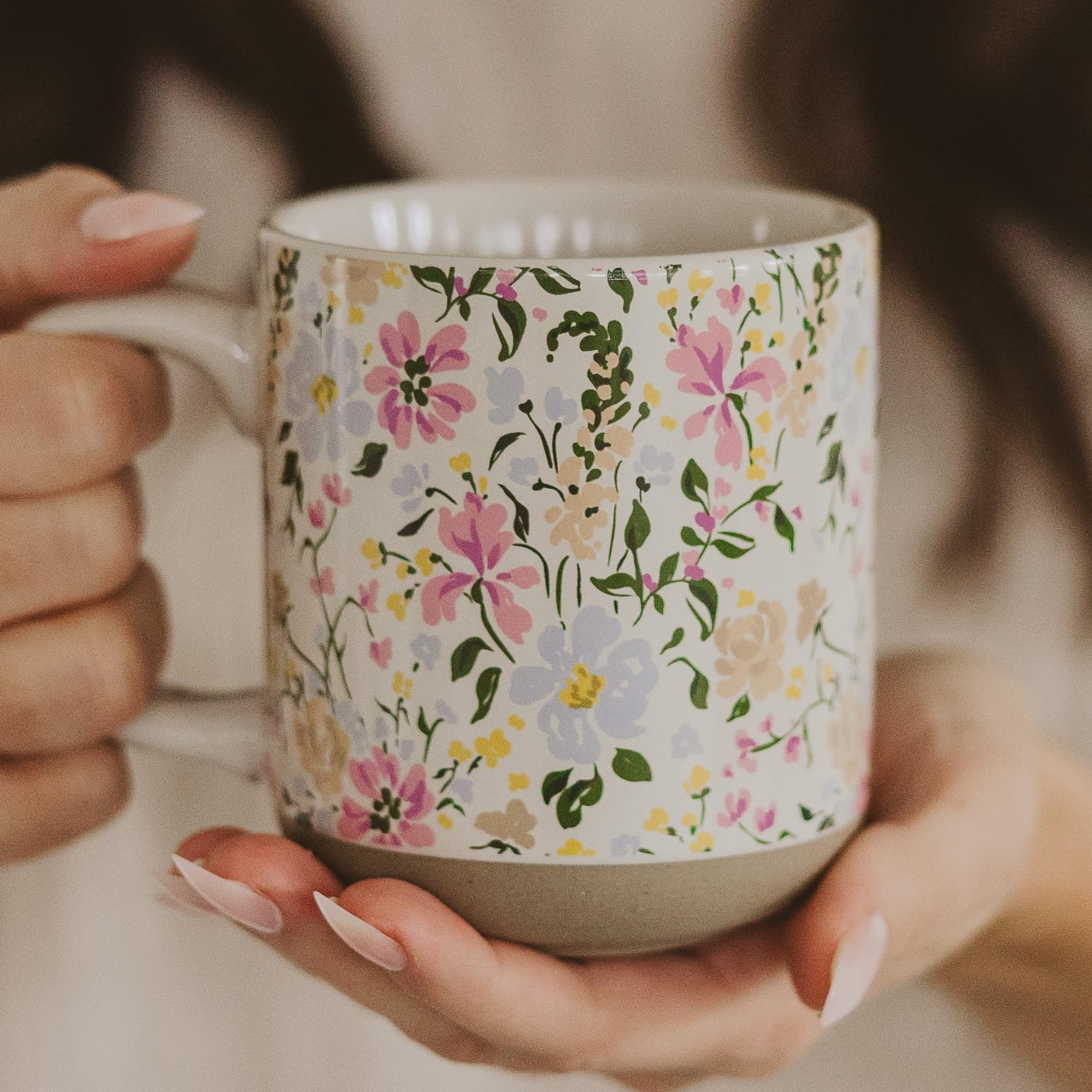 Sweet Water Decor mug releases steam, perfect for tea or coffee rituals.