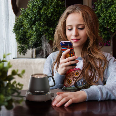 Sweetfull mug warmer makes a thoughtful desk gift for coffee lovers