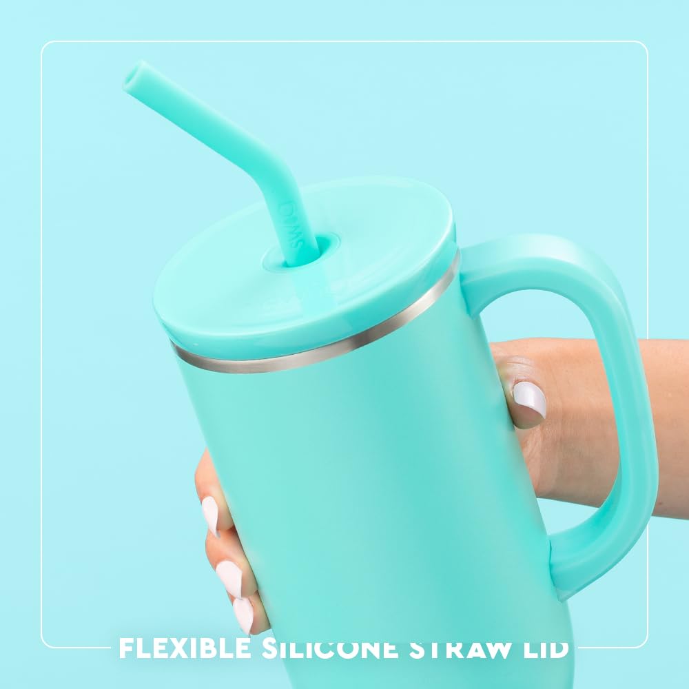 Swig Life 30oz slider lid provides splash control for easy sipping.