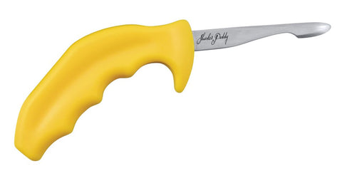 Swissmar Shucker Paddy dual-axis grip enables effortless oyster shucking.