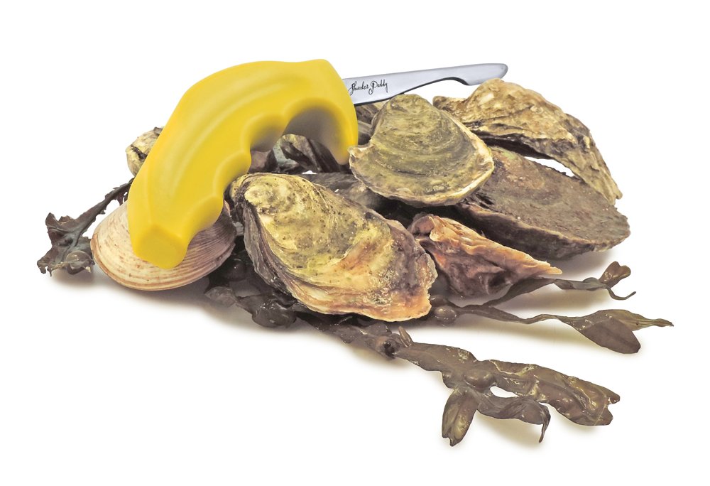 Swissmar Shucker Paddy non-slip handle ensures secure, comfortable use.