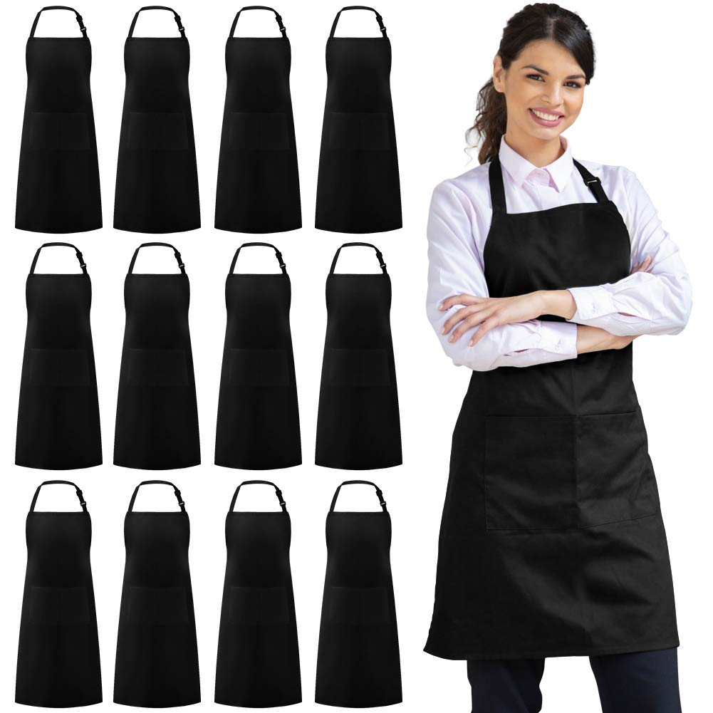 Syntus bib apron with adjustable shoulder straps for a comfortable, customized fit.