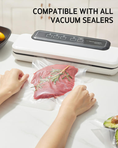 Syntus bag in use for meal prep and leftovers.