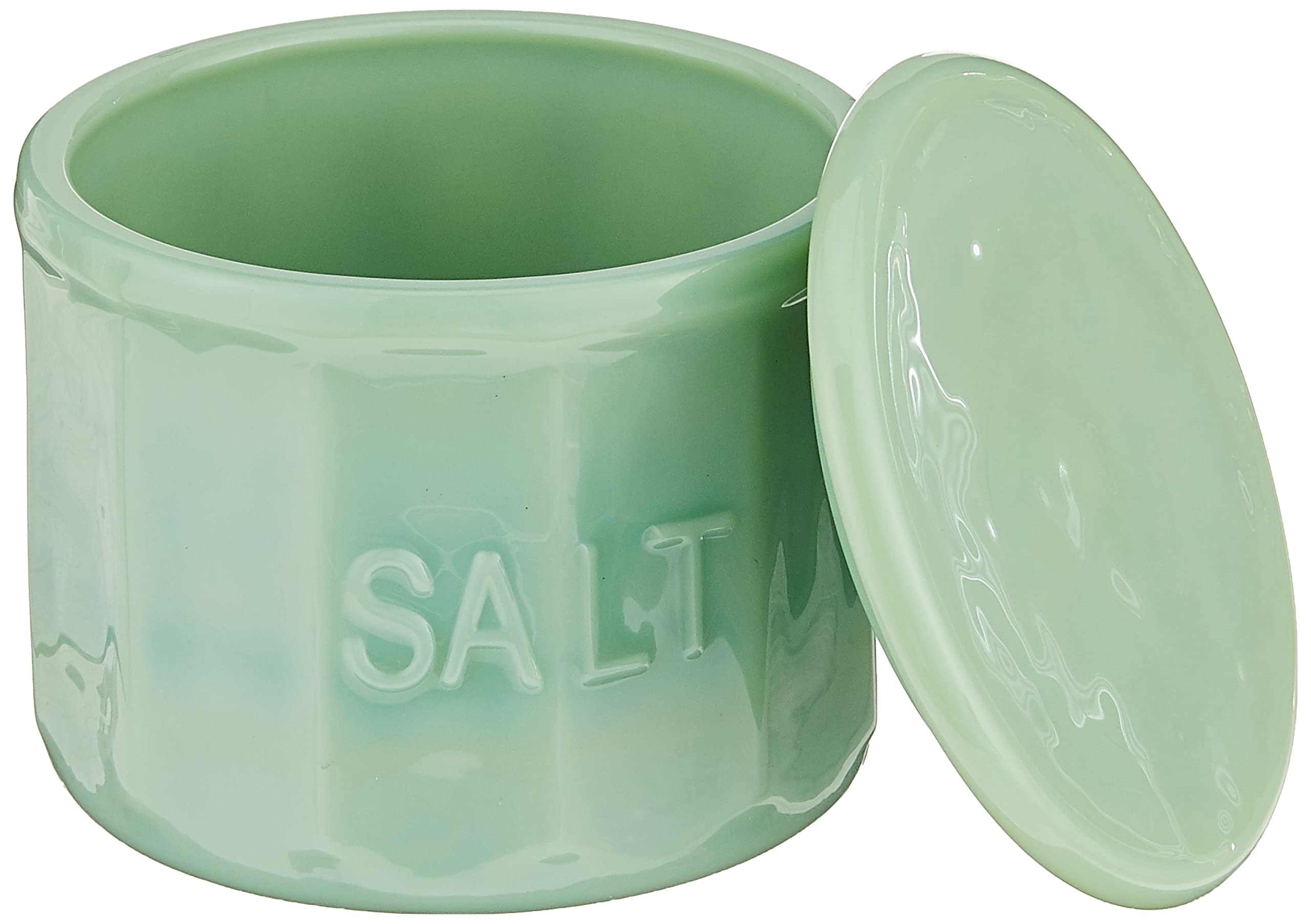 Dishwasher-safe design of Tablecraft salt cellar keeps cleanup simple