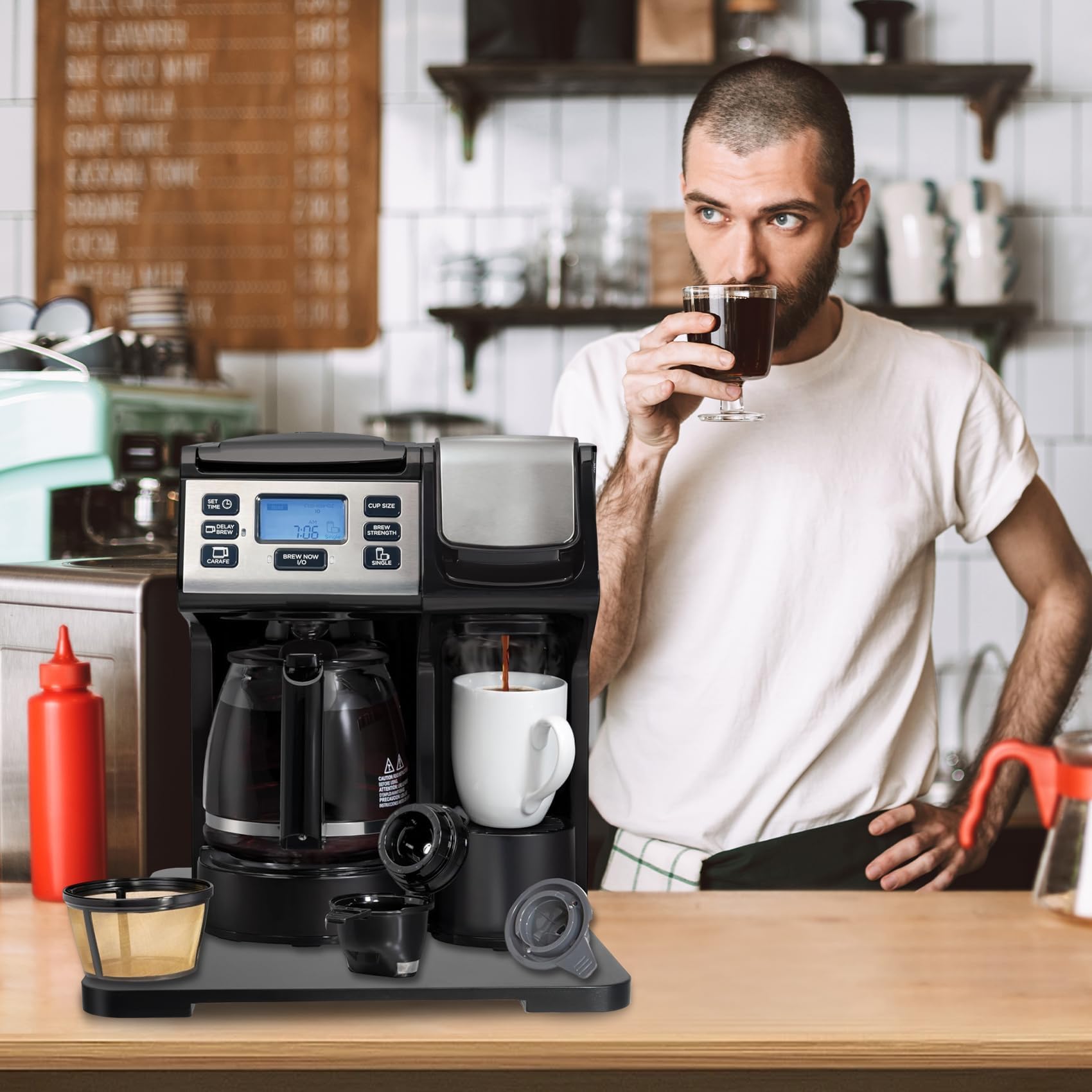 Taladad small-appliances mat supports lightweight devices like toasters and air fryers.