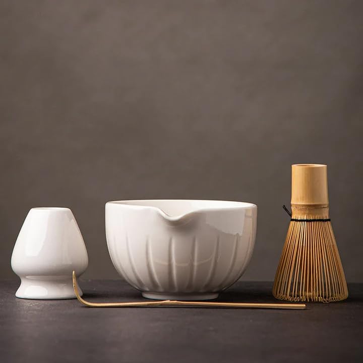 TANG PIN matcha set in white, complete 4-piece kit for daily tea rituals.