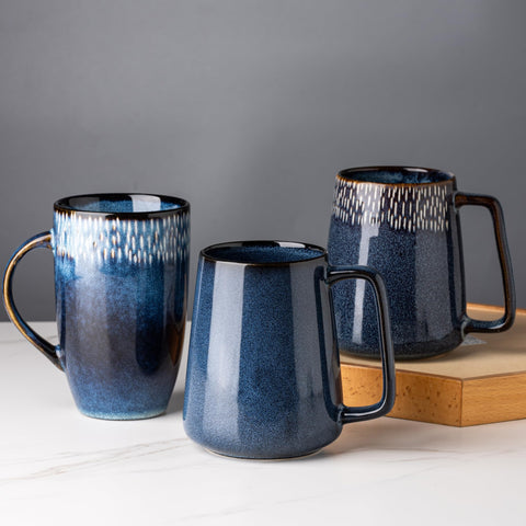 TaoTaojarvie cafe style setup with starry blue mug