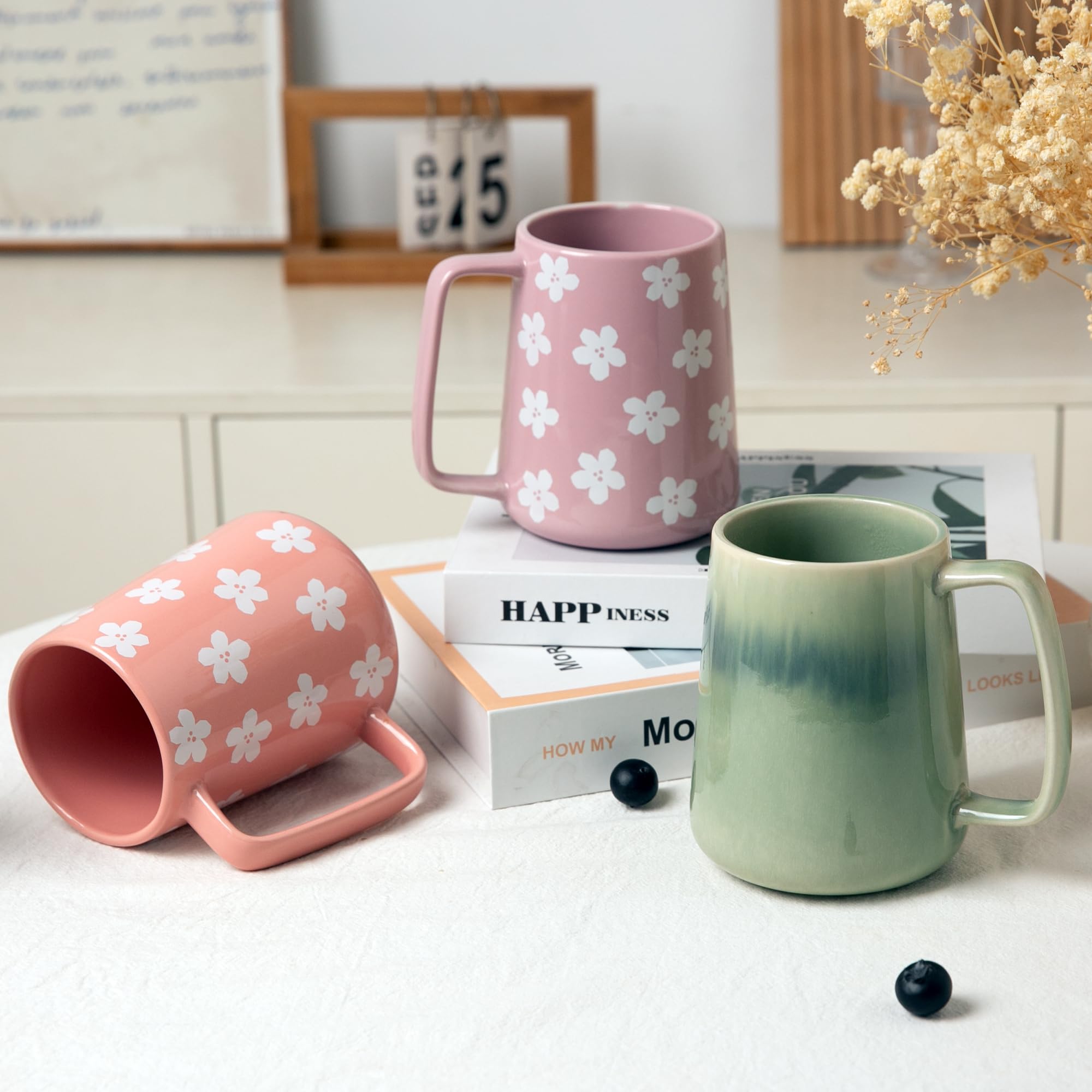 TaoTaojarvie protective foam box cushions the mug during shipping.