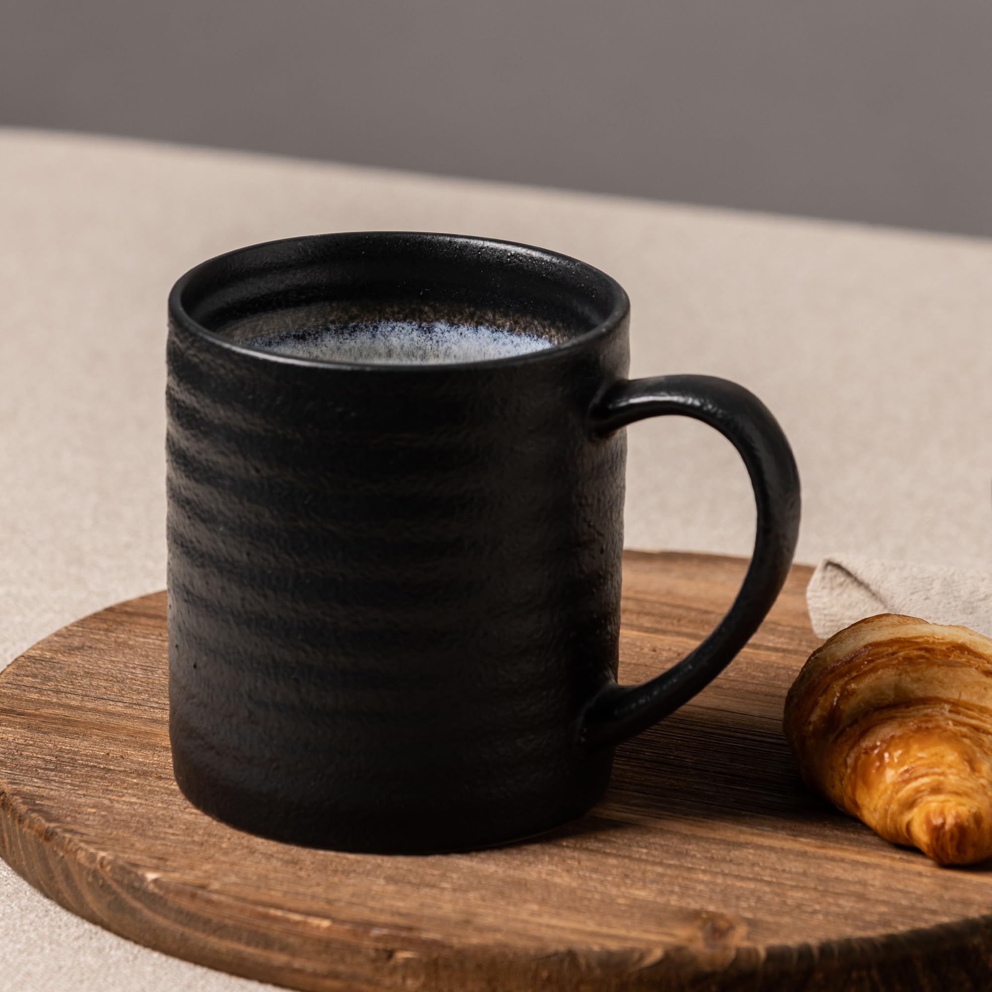TaoTaojarvie stripe-pattern mug adds vintage charm to any setting