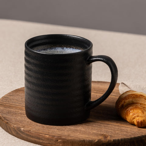 TaoTaojarvie stripe-pattern mug adds vintage charm to any setting