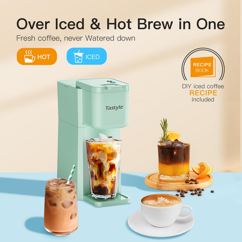 Tastyle Mini iced coffee pour demonstrates refreshing cold brew option