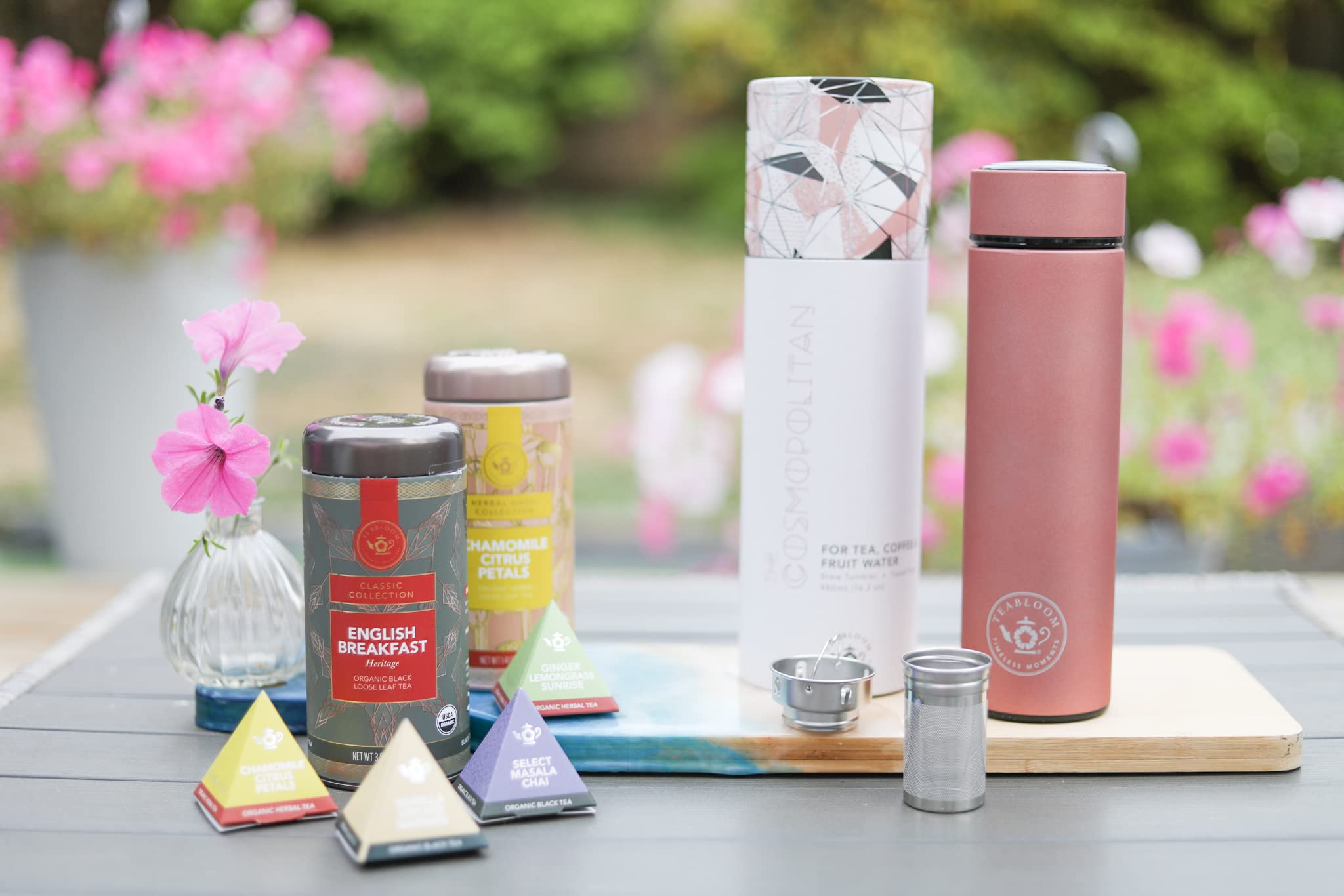 Teabloom Cosmopolitan two-way filter enables hot brew, cold brew, and infused water.