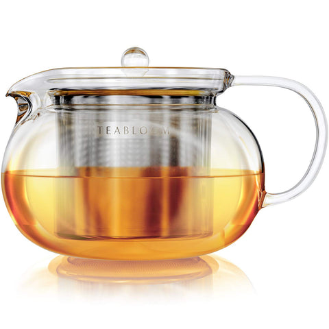 Teabloom Kyoto tea kettle pours smoothly for precise serving