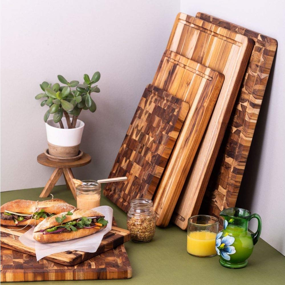 Teakhaus small cutting board shows teak wood grain texture