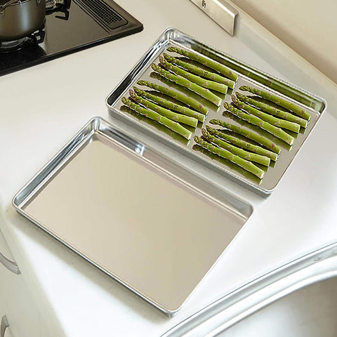 TeamFar 2-piece set doubles as serving tray and sheet.