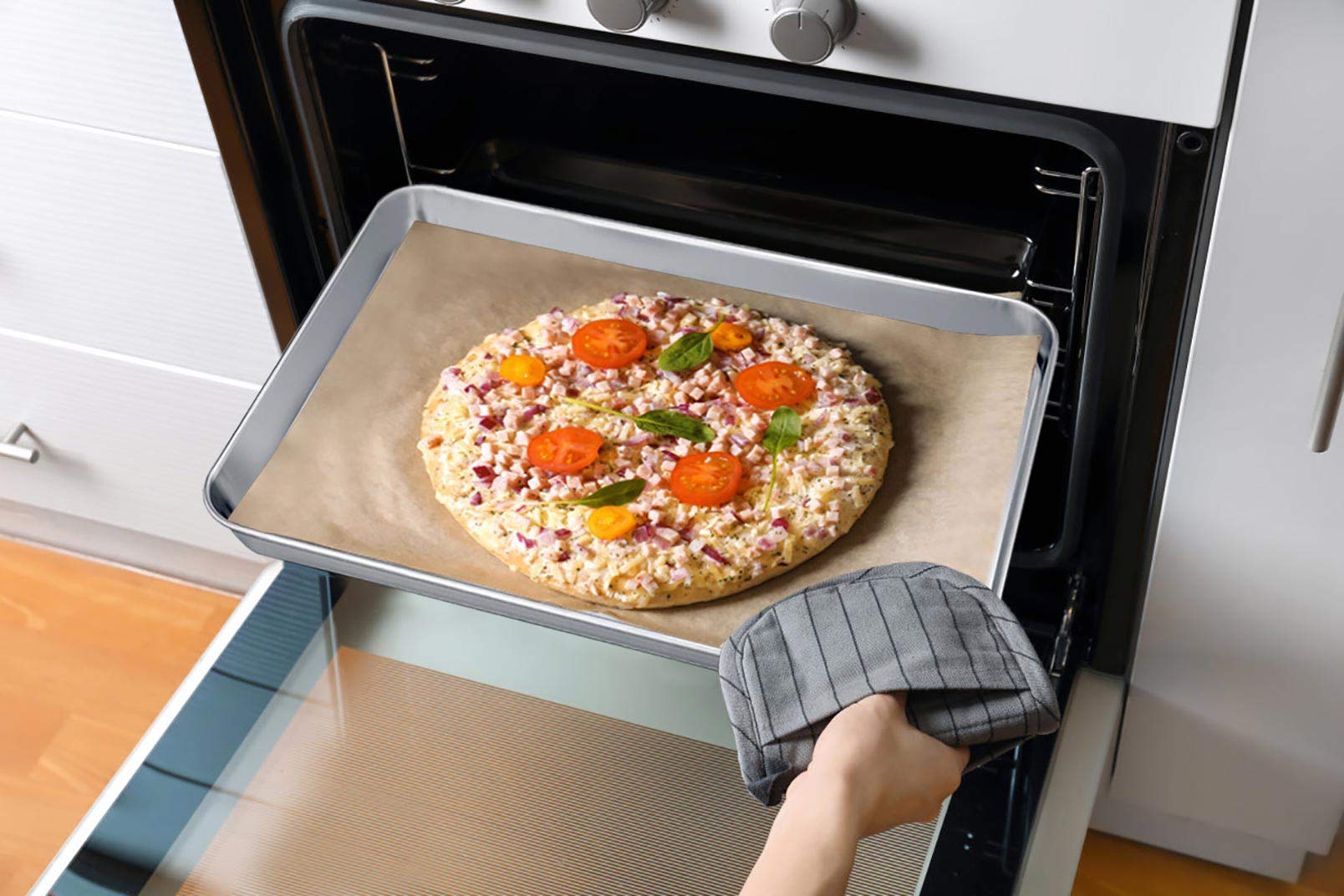 TeamFar baking sheet is rust-free for long-lasting use.