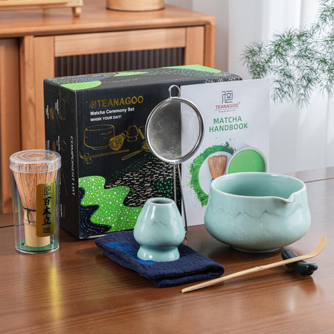 TEANAGOO matcha sifter yields lump-free powder for smooth drinks.