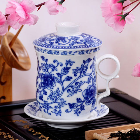 Tea Talent elegant teacup gift set, ideal for tea lovers.