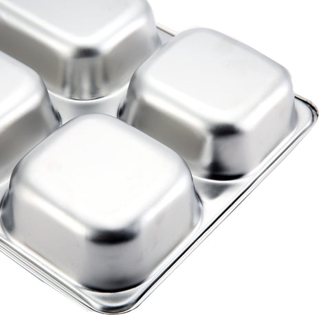 Tebery stainless steel plate close-up emphasizes safe food-grade construction for daily use.