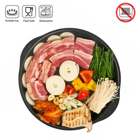 TECHEF KBBQ grill pan tabletop-cooking setup enables social dining experiences.