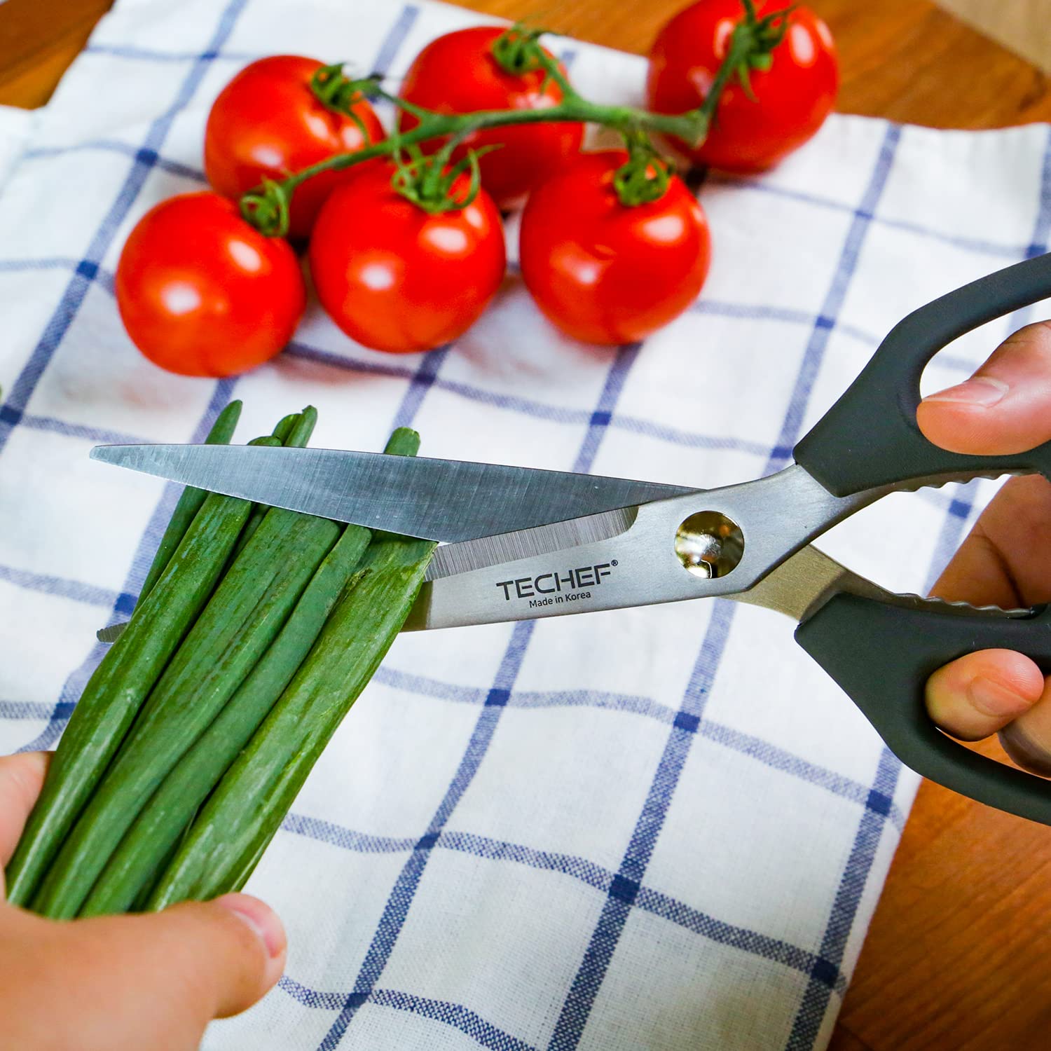 TECHEF Kitchen Shears stainless steel construction emphasizes durability and corrosion resistance.