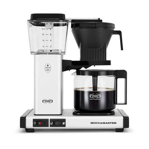 Technivorm Moccamaster 53930 brew setup demonstrates precise temperature control for optimal extraction
