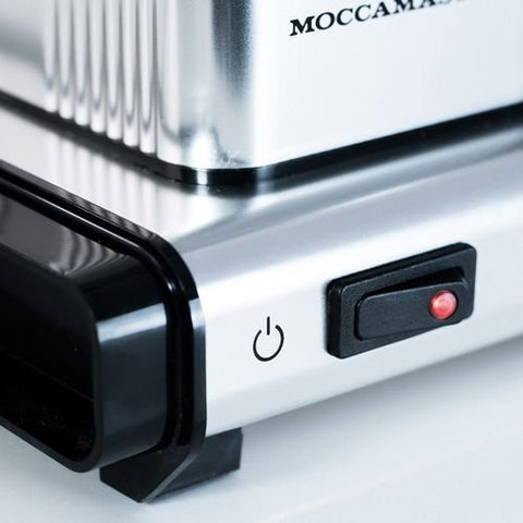Technivorm Moccamaster 79212 KBTS polished silver finish adds modern flair.