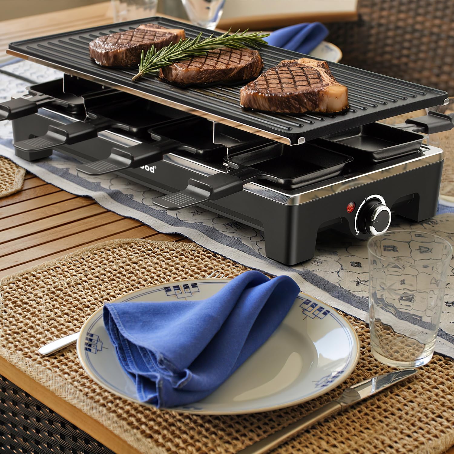 Techwood Raclette Grill thermostat control enables precise cooking temperatures.