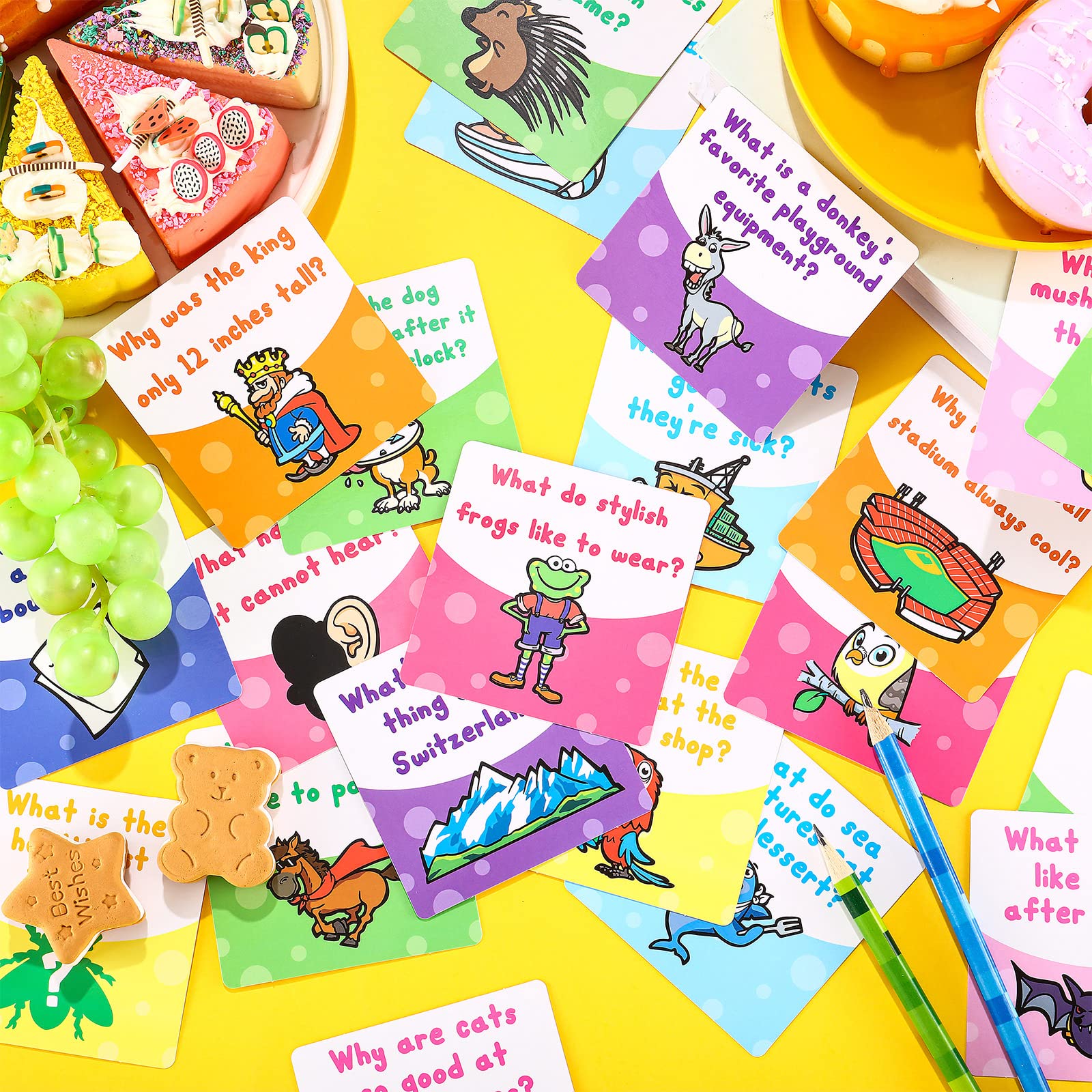 Teling 3x3 inch lunchbox cards, compact and easy to tuck into lunch boxes.